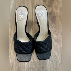 Vince Camuto Womens Reselm Slides Sandals Black Quilted High Heel 9 M NWOT